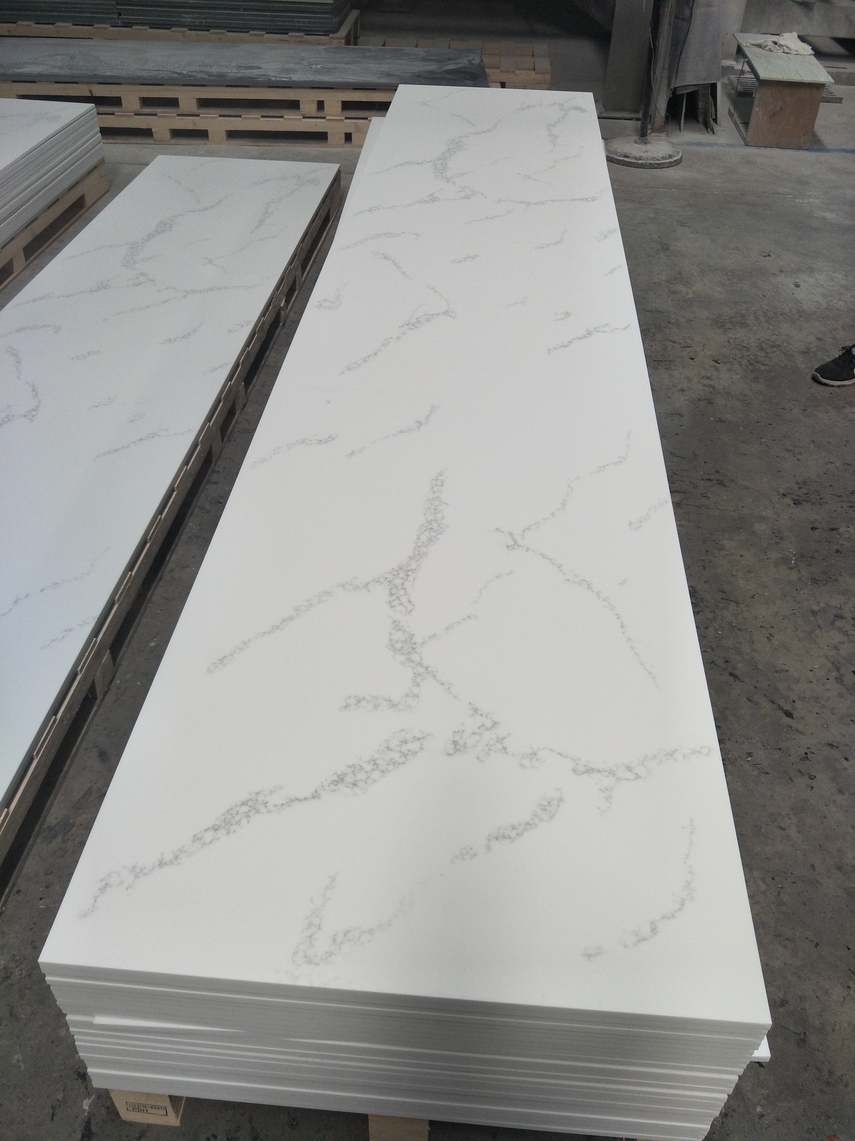 Calacatta Artificial Marble Color Solid Surface Sheet